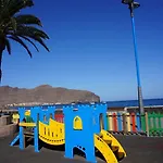 Junto La Playa