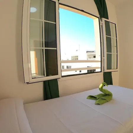 Junto La Playa Gran Tarajal