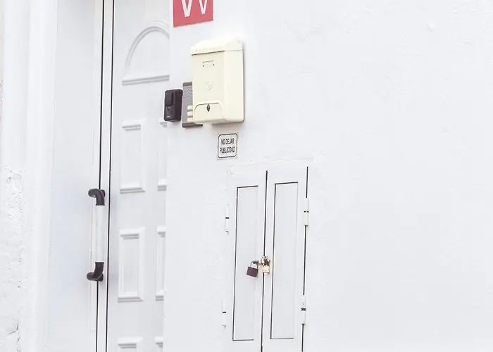 Junto La Playa Daire *