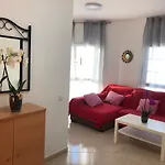 Junto La Playa Apartamento