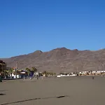 Junto La Playa