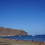 Junto La Playa *