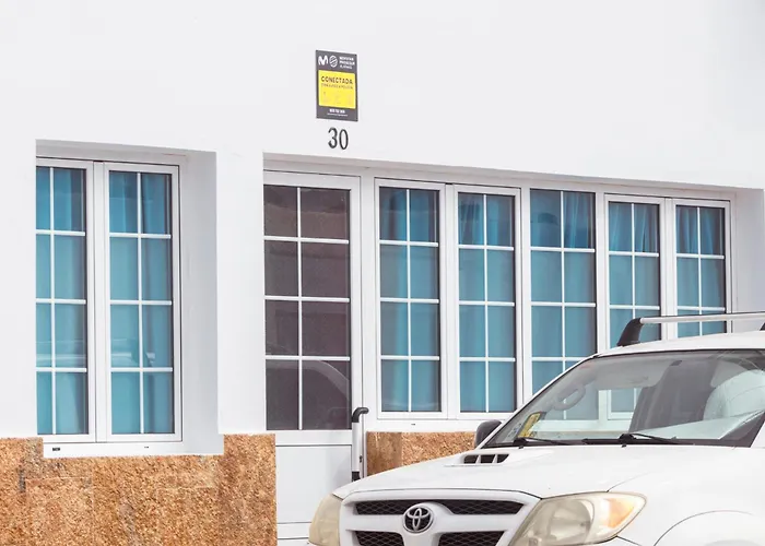 Junto La Playa * Gran Tarajal